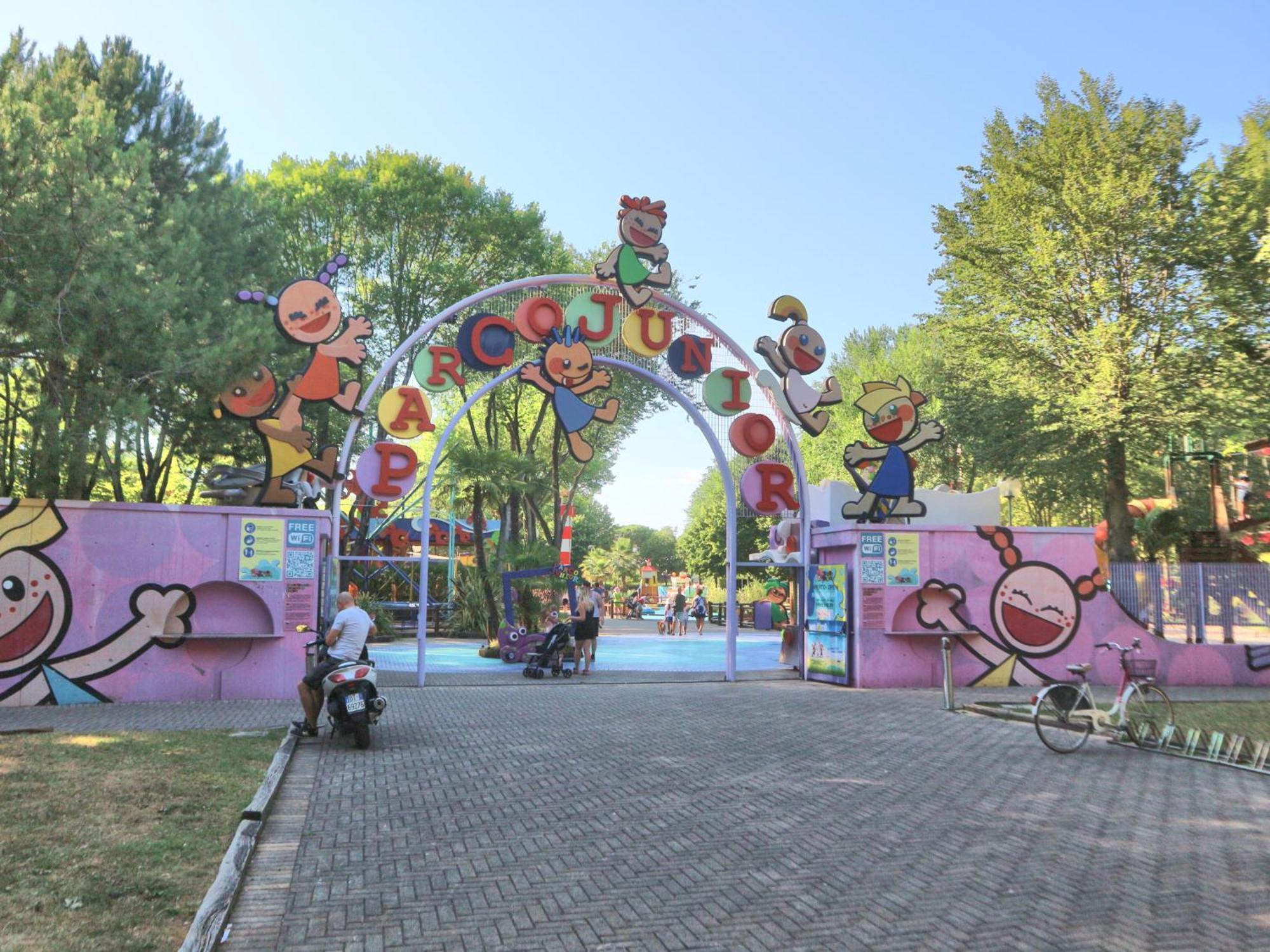 Elena Appartement Lignano Sabbiadoro Buitenkant foto