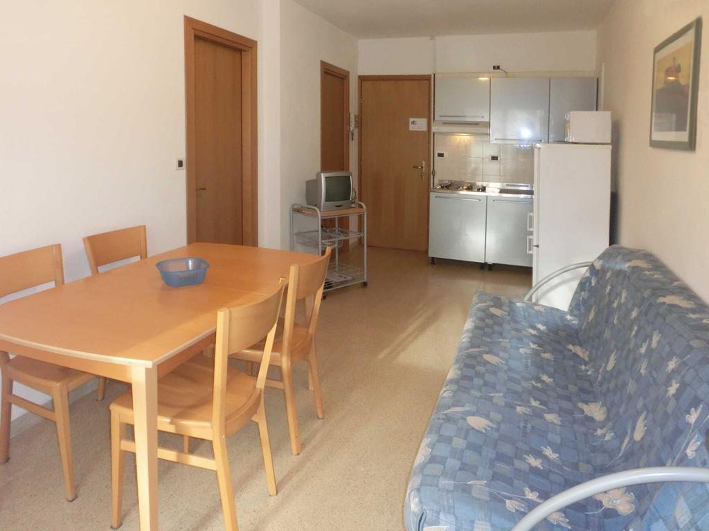 Elena Appartement Lignano Sabbiadoro Buitenkant foto